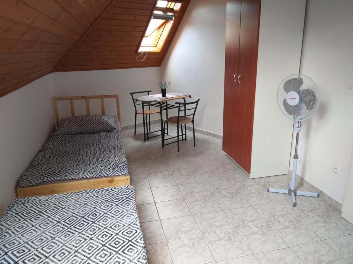 Aparthotel Azure House Keszthely Exterior foto